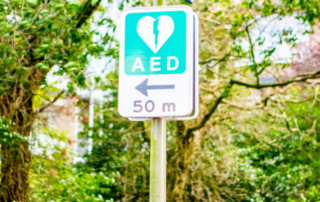 jak przeprowadzić resuscytację krążeniowo oddechową